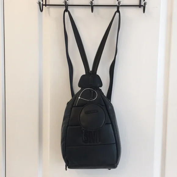 Steve Madden | Bags | Steve Madden Black Puffy Leather Sling  display picture 1